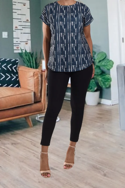 Weekend Deal Ladies Navy And Beige Knit Top